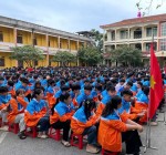 Chương trình chào cờ và sinh hoạt chính trị dưới cờ